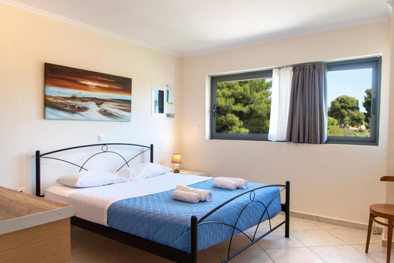 Fotis Apartments Artemida  Exterior photo