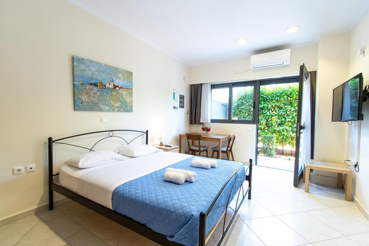 Fotis Apartments Artemida  Exterior photo